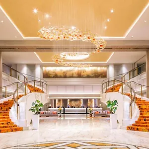 Royal Plaza On Scotts Hotell